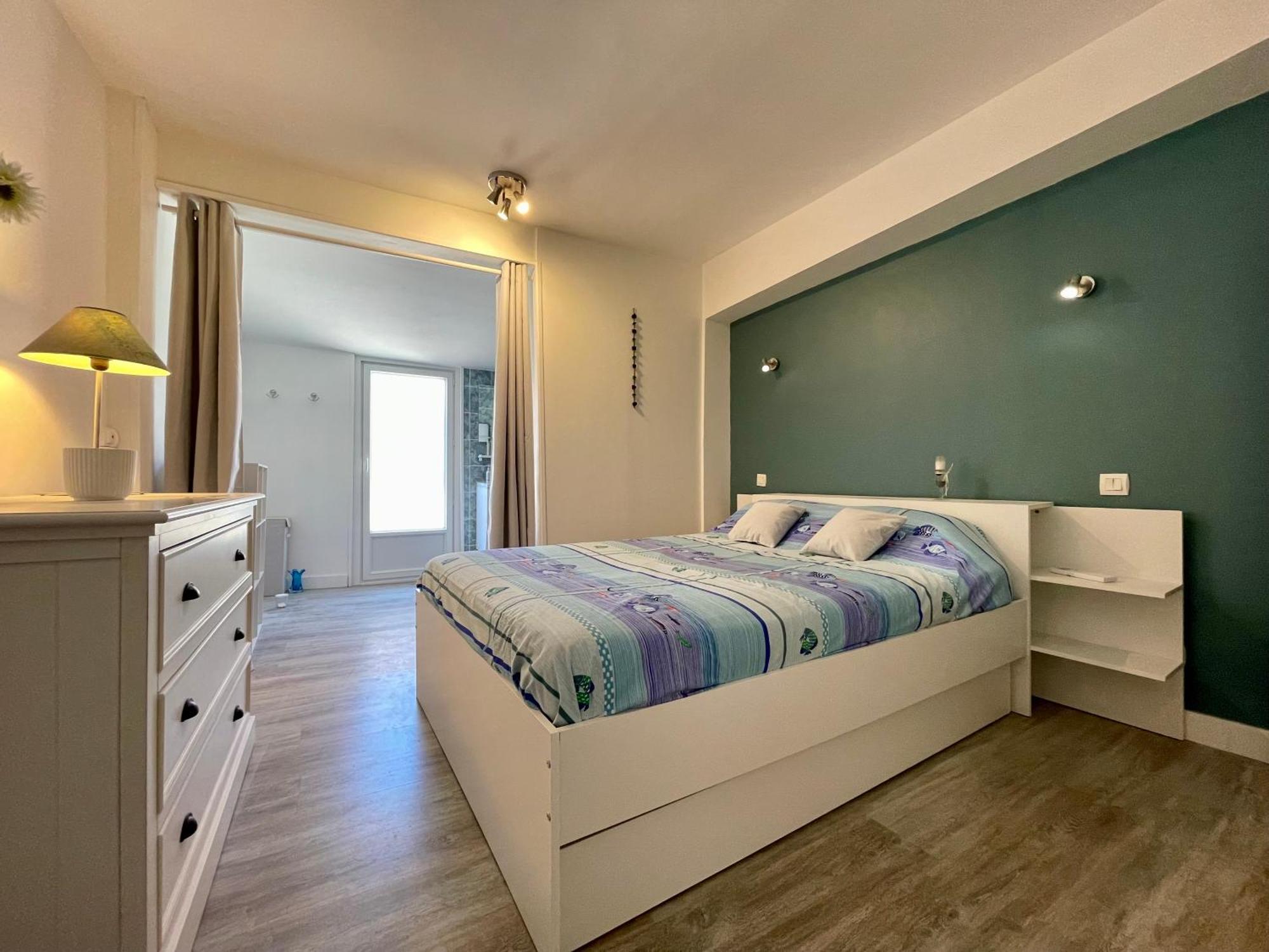 Holiday home Maison Du Canal Avec Cour Privee *
