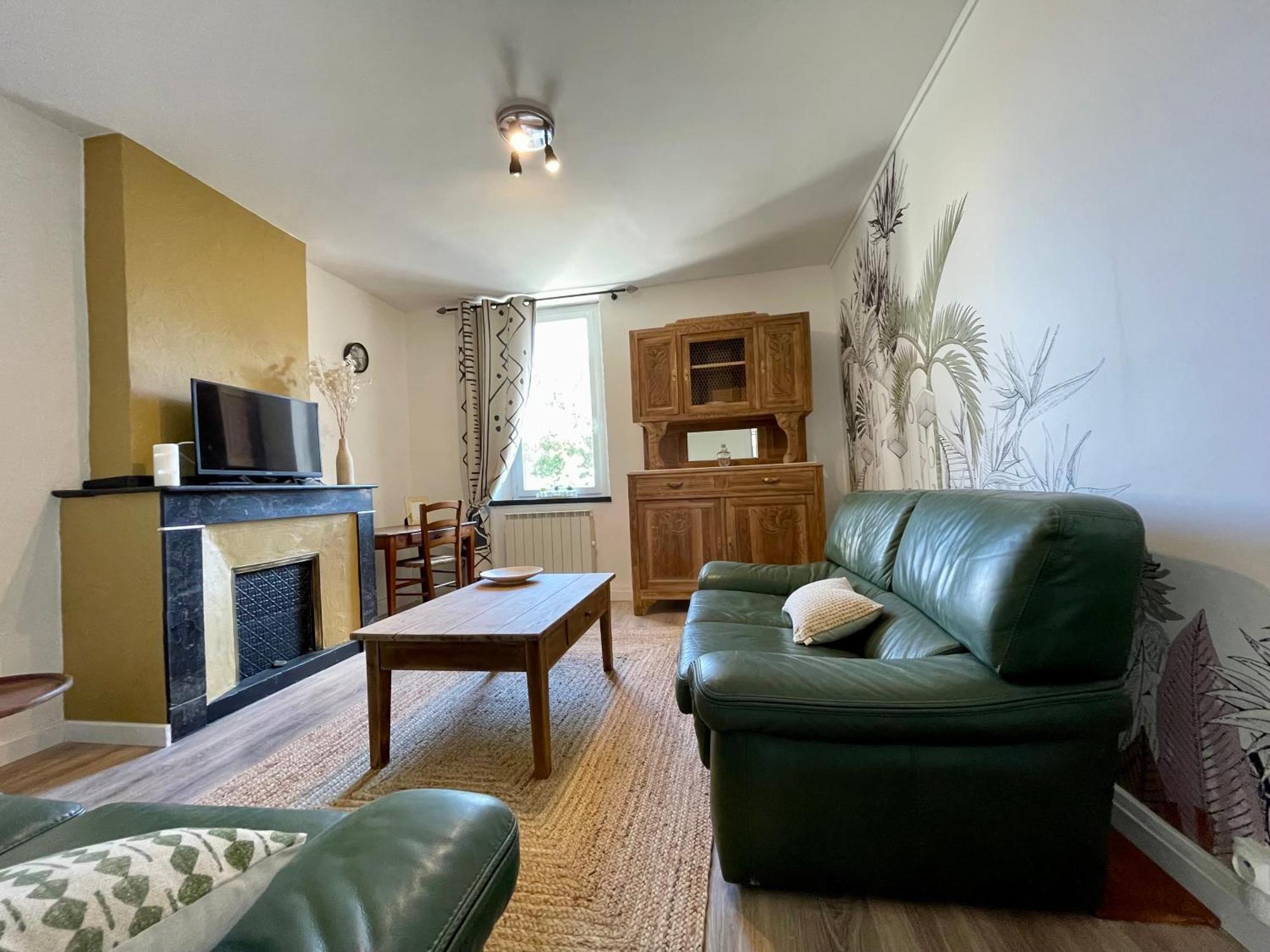 Holiday home Maison Du Canal Avec Cour Privee